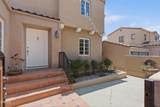 1434 El Miradero Avenue - Photo 5