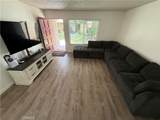 521 Lyon - Photo 9