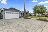 270 Ludlow Pl - Photo 3