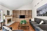 19817 Hiawatha Street - Photo 9