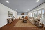 407 Barry Place - Photo 18