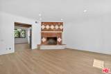 23036 Victory Boulevard - Photo 10