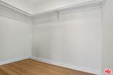23036 Victory Boulevard - Photo 18
