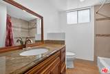 23036 Victory Boulevard - Photo 19