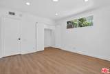23036 Victory Boulevard - Photo 20