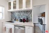 8718 Cadillac Avenue - Photo 10
