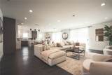542 Commonwealth - Photo 12
