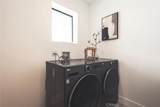 542 Commonwealth - Photo 9