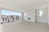 156 Apron - Photo 40