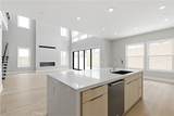 156 Apron - Photo 7
