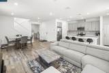 2214 Daimler St - Photo 2