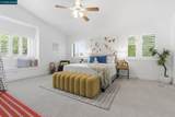 3430 Sanford St - Photo 35