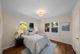 1677 Mariposa Avenue - Photo 7