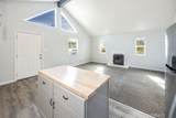 15692 Armstrong - Photo 11