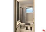 1145 Larrabee Street - Photo 10