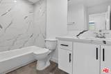 11444 Oxnard Street - Photo 22