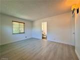 637 Geneva Avenue - Photo 15