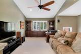 305 Saint Thomas - Photo 12