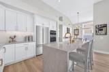 21285 Amora - Photo 14