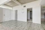 10412 Reseda - Photo 3