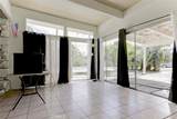 10412 Reseda - Photo 6