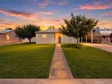 542 4th - Photo 1