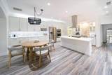 8010 Bay Hill - Photo 11