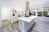 8010 Bay Hill - Photo 14