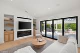 1090 Jordan Lane - Photo 4