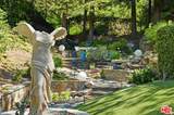 2350 Benedict Canyon Drive - Photo 39