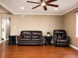 811 Saint James Avenue - Photo 3