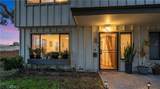 10015 Karmont Avenue - Photo 4