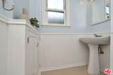 5460 Noble Avenue - Photo 37