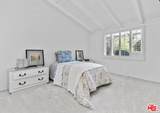 4363 Hayvenhurst Ave - Photo 48