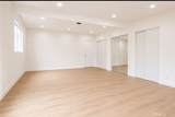 8412 Noble - Photo 12