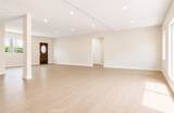 8412 Noble - Photo 8