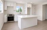8410 Noble - Photo 5