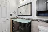300 Providencia - Photo 16