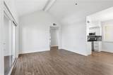 300 Providencia - Photo 23