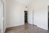 300 Providencia - Photo 25