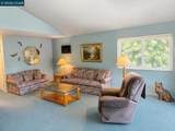 1070 Mohr Ln - Photo 4