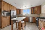 1129 Larrabee Street - Photo 10