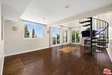 1129 Larrabee Street - Photo 3