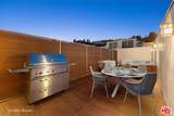 1129 Larrabee Street - Photo 39