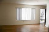 994 Valencia - Photo 5