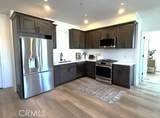 402 W Grand - Photo 4