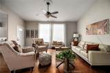 140 Dolliver Street - Photo 4