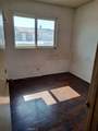 1047 Huntington Drive - Photo 11