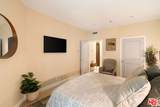 585 Rossmore Avenue - Photo 15