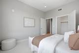 287 Llano De Los Robles Avenue - Photo 20